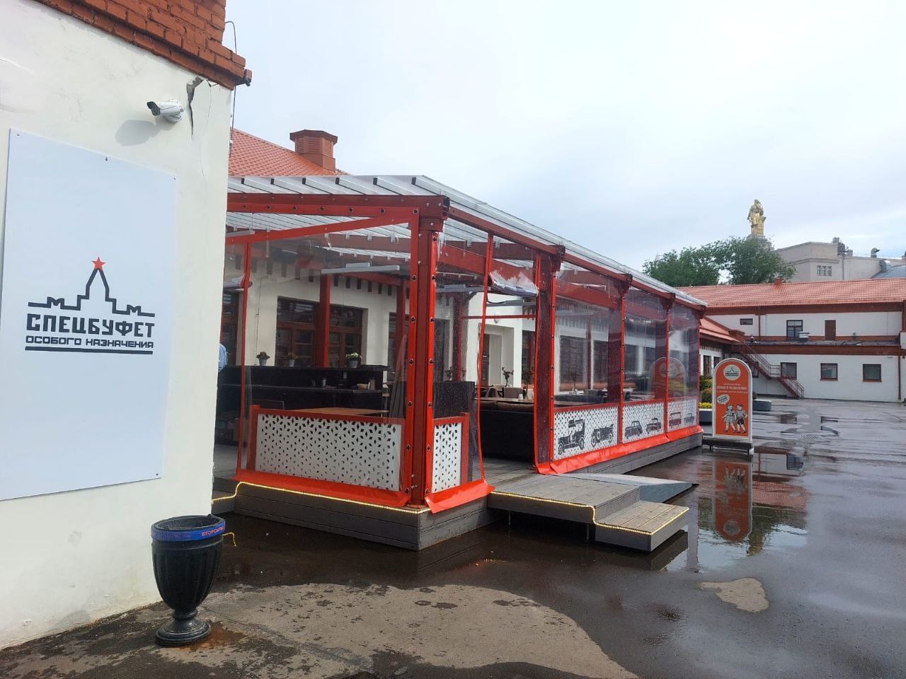 ПВХ шторы для летней террасы кафе в Латной